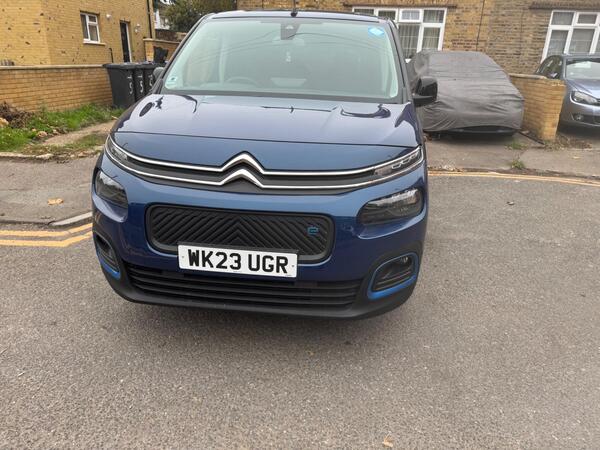 Citroen e-Berlingo 50kWh Feel XL Auto 5dr (7.4kW Charger)