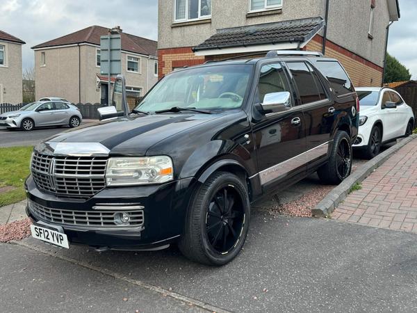 Lincoln Navigator