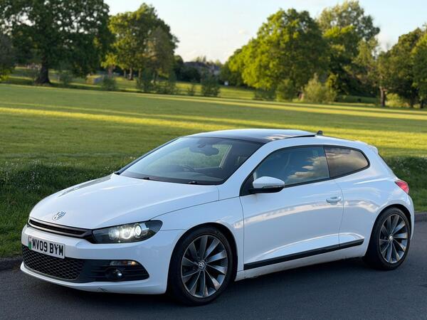 Volkswagen Scirocco 2.0 TSI GT DSG Euro 4 3dr
