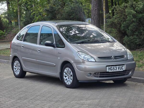 Citroen Xsara Picasso 2.0i 16V Exclusive 5dr