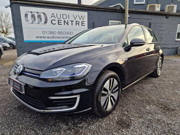 Volkswagen e-Golf 35.8kWh e-Golf Auto 5dr