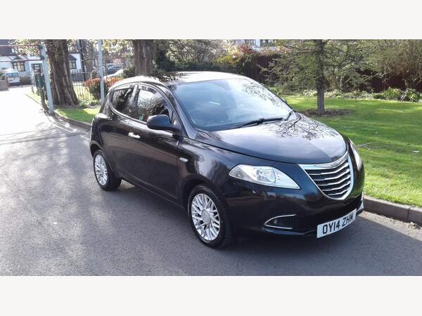 Chrysler Ypsilon 0.9 TwinAir Gold Auto Euro 6 (s/s) 5dr