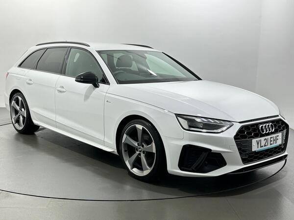 Audi A4 Avant 2.0 TDI 35 Black Edition S Tronic Euro 6 (s/s) 5dr