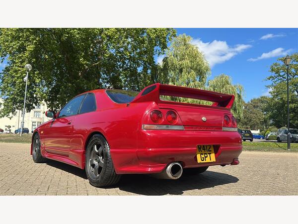 Nissan Skyline 2.5