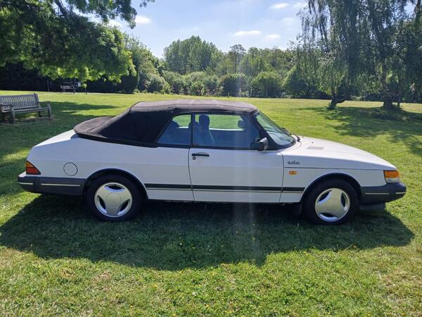 Saab 900 2.0 16v S 2dr