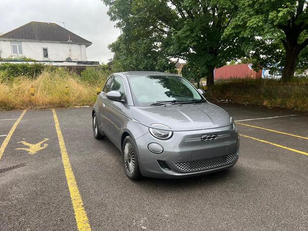 Fiat 500e 42kWh Icon Auto 3dr