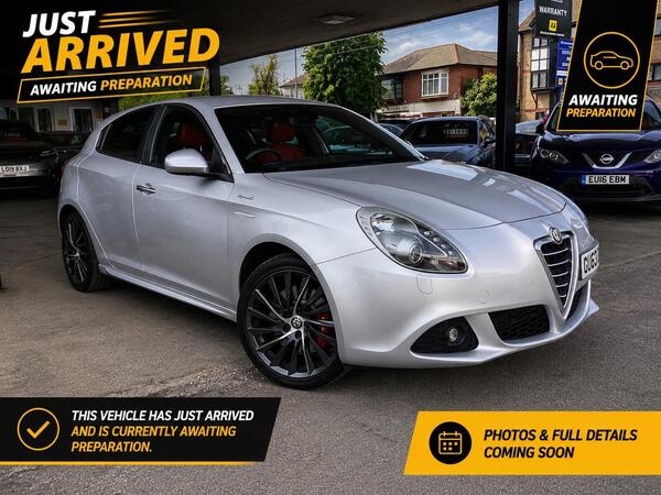 Alfa Romeo Giulietta 1.6 JTDM-2 Sportiva Euro 5 (s/s) 5dr