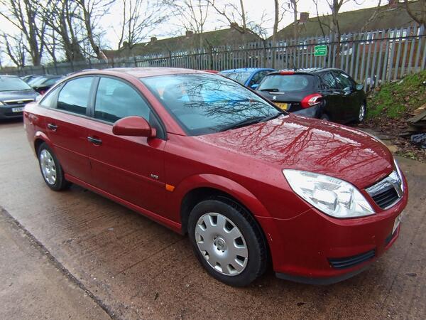 Vauxhall Vectra 1.8 VVT Life 5dr