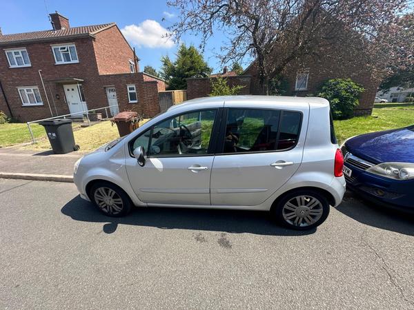 Renault Modus 1.5 dCi FAP Dynamique 5dr