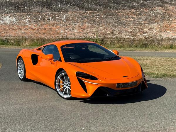 McLaren Artura 3.0T V6 7.4kWh SSG Euro 6 (s/s) 2dr