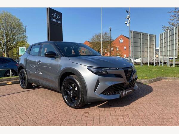 Alfa Romeo Junior 1.2 MHEV Ibrida e-DCT Euro 6 (s/s) 5dr