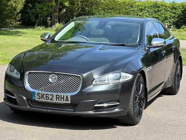 Jaguar XJ 3.0d V6 Portfolio Auto Euro 5 (s/s) 4dr