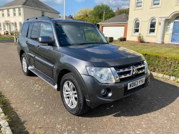 Mitsubishi Shogun 3.2 DI-DC SG3 Auto 4WD Euro 5 5dr LWB