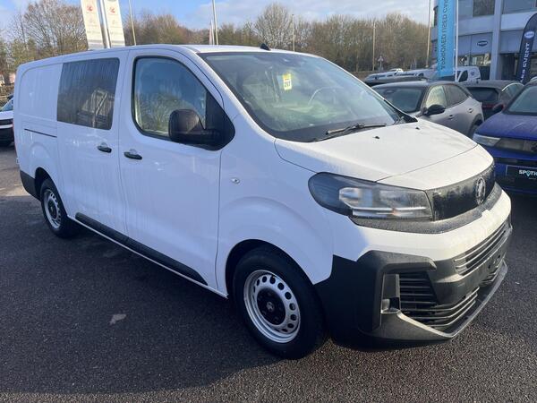 Vauxhall Vivaro 2.0 Turbo D Prime XL Crew Van LWB Euro 6 6dr