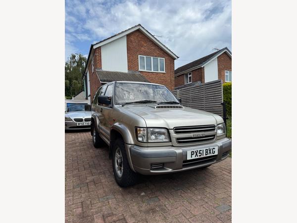 Isuzu Trooper 3.0 TD Duty 4x4 3dr