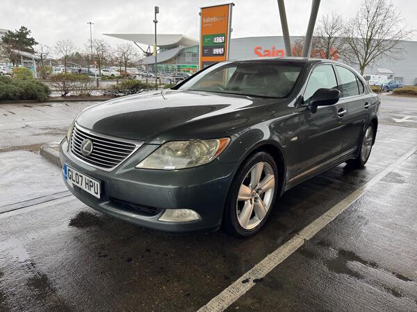 Lexus LS 4.6 460 V8 SE-L Auto Euro 4 4dr