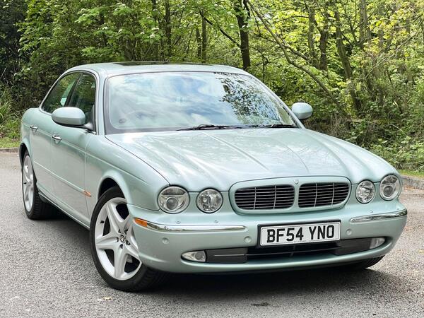 Jaguar XJ 3.0 SE 4dr