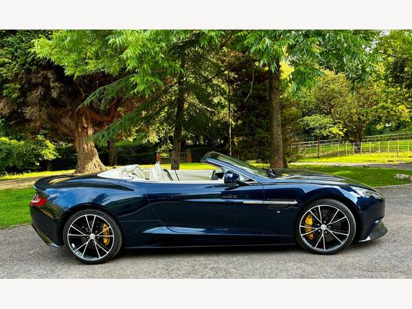 Aston Martin Vanquish 6.0 V12 Volante T-TronicII Euro 5 2dr