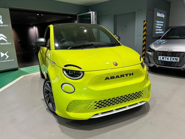 Abarth 500e 42kWh Scorpionissima Auto 3dr