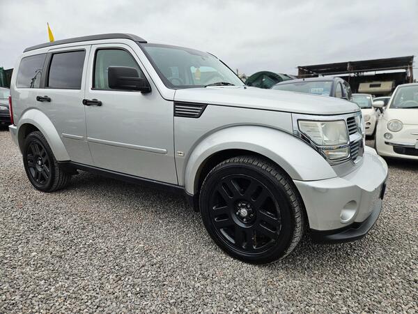 Dodge Nitro 2.8 CRD SXT 5dr