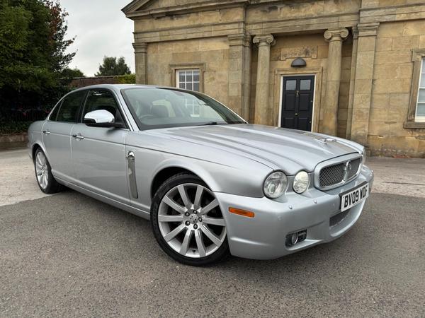 Jaguar XJ 2.7 TD Executive 4dr
