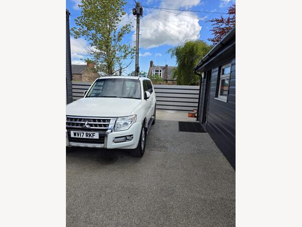 Mitsubishi Shogun 3.2 DI-DC SG3 Auto 4WD Euro 6 5dr LWB