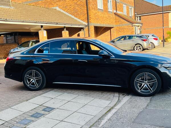 Mercedes-Benz E Class 2.0 E300de 25.4kWh AMG Line (Premium) G-Tronic Euro 6 (s/s) 4dr