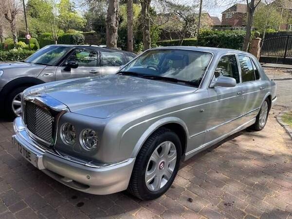 Bentley Arnage 6.8 R 4dr