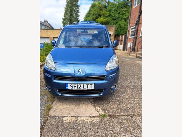 Peugeot Partner Tepee 1.6 HDi Tepee S MPV 5dr Diesel EGC (AUTOMATIC)) (s/s) (125 g/km, 92 bhp)