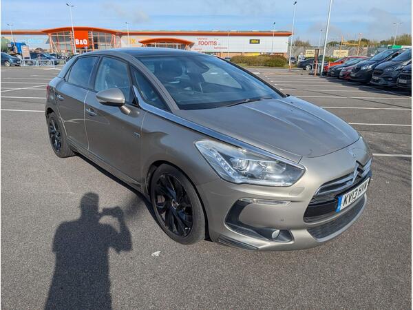 Citroen DS5 2.0 h e-HDi Airdream DSport EGS6 4WD Euro 5 (s/s) 5dr