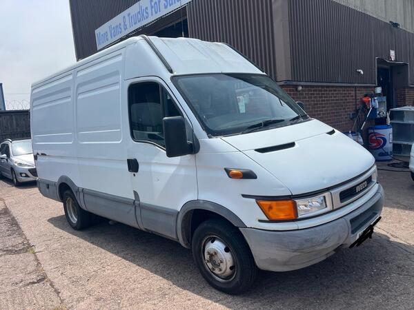 Iveco Daily 2.8 CNG 50C11G Panel Van 2dr Natural Gas Manual (105 bhp)