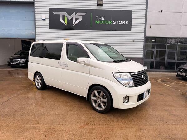 Nissan Elgrand 0.0L HUGE SPECIFICATION+GREAT CONDITION