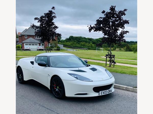 Lotus Evora 3.5 V6 Coupe Petrol Manual (280 ps) Launch Edition, Ice White