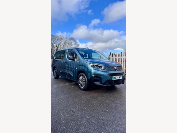 Citroen e-Berlingo 52kWh PLUS XL Auto 5dr (7.4kW Charger)