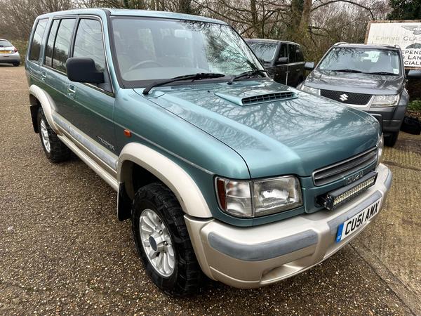 Isuzu Trooper 3.0 TD Duty 4x4 5dr (7 seat)
