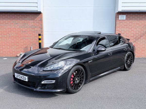 Porsche Panamera 4.8T V8 Turbo S PDK 4WD Euro 5 (s/s) 5dr