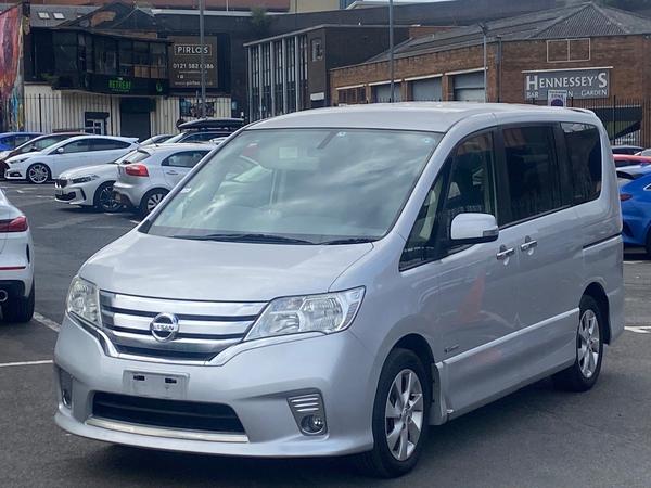 Nissan Serena 2 LITRE PETROL 8 SEATER HUGE SPEC 5dr