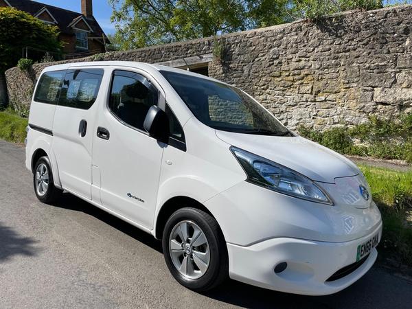 Nissan e-NV200 Acenta Combi Van Double Cab 5dr Electric Auto (5 Seat) (109 bhp)
