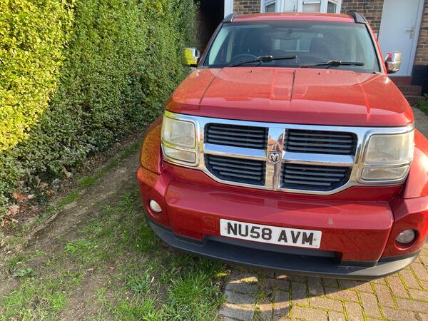 Dodge Nitro 3.7 V6 SXT 5dr