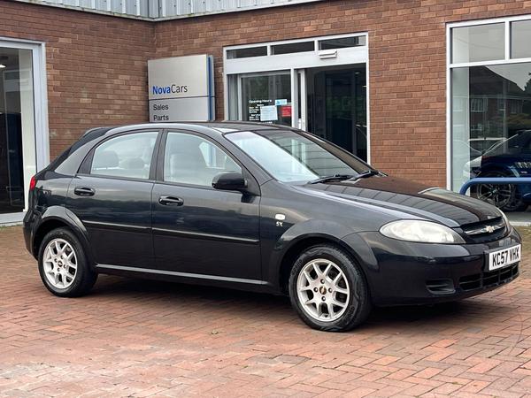 Chevrolet Lacetti 1.6 SX 5dr