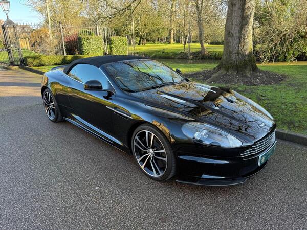 Aston Martin DBS Volante V12 5.9L Touchtronic Carbon Edition 2d AUTO 510 BHP Aston Warranty til end '26