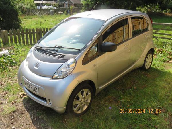 Peugeot iOn Auto 5dr