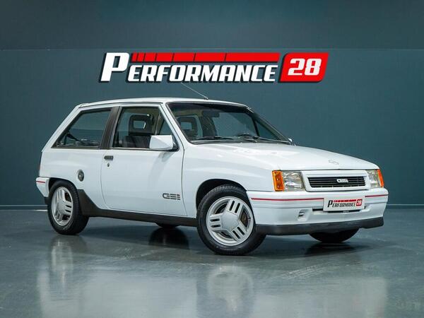 Opel Corsa OPEL CORSA 1.6 GSI 3 DOOR