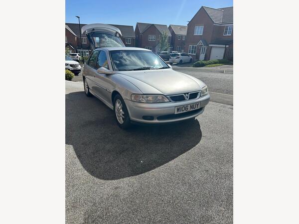 Vauxhall Vectra 2.5i SRi 5dr