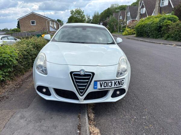 Alfa Romeo Giulietta 1.4 TB Lusso Euro 5 (s/s) 5dr