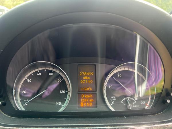 Mercedes-Benz Viano 2.2 CDI Ambiente MPV 5dr Diesel Automatic RWD L2 H1 (216 g/km, 163 bhp)
