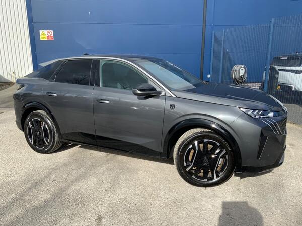 Peugeot E-3008 73kWh GT Auto 5dr