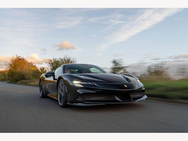 Ferrari SF90 Stradale 4.0T V8 7.9kWh F1 DCT 4WD Euro 6 (s/s) 2dr
