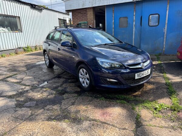 Vauxhall Astra 1.3 CDTi ecoFLEX Design Sports Tourer Euro 5 (s/s) 5dr