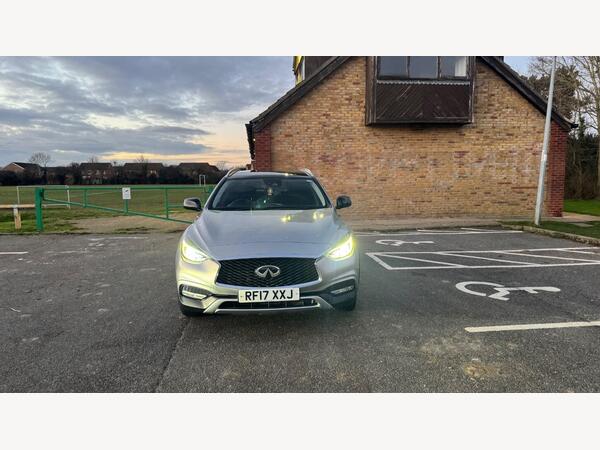 Infiniti Q30 2.2d Premium DCT AWD Euro 6 (s/s) 5dr